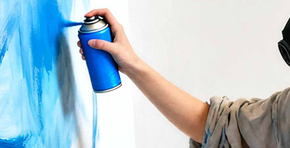 Высококачественное решение в виде аэрозольного баллона, специально разработанное для лакокрасочной промышленности.